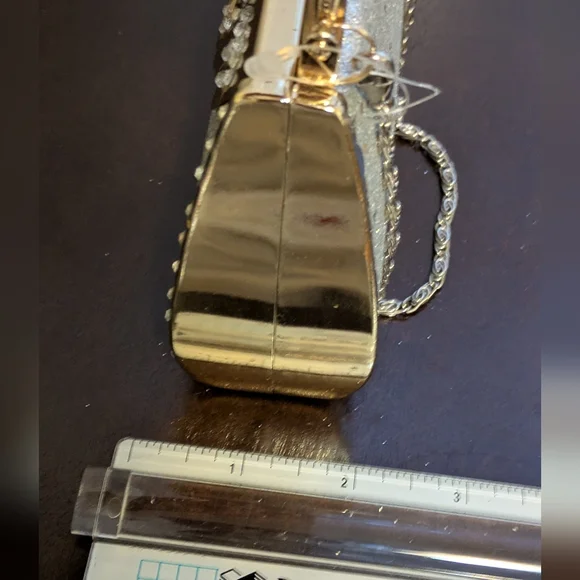 Stunning Silver / Gold Evening Clutch. NWOT - Picture 9 of 12